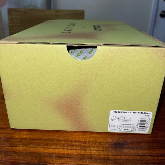 Crocs x Lazy Oaf Edition - Picture 7 of 7